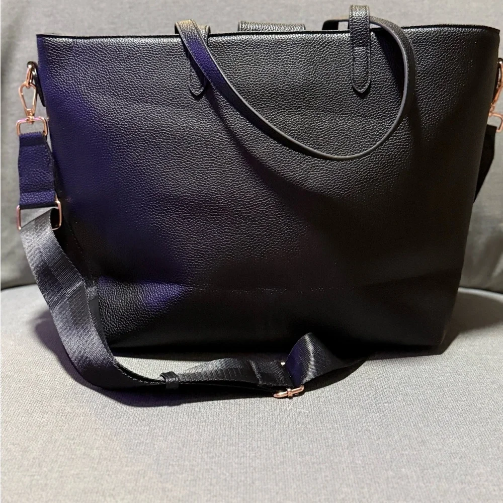 Black La Morsa Diaper Bag w/changing Pad NWOTs
